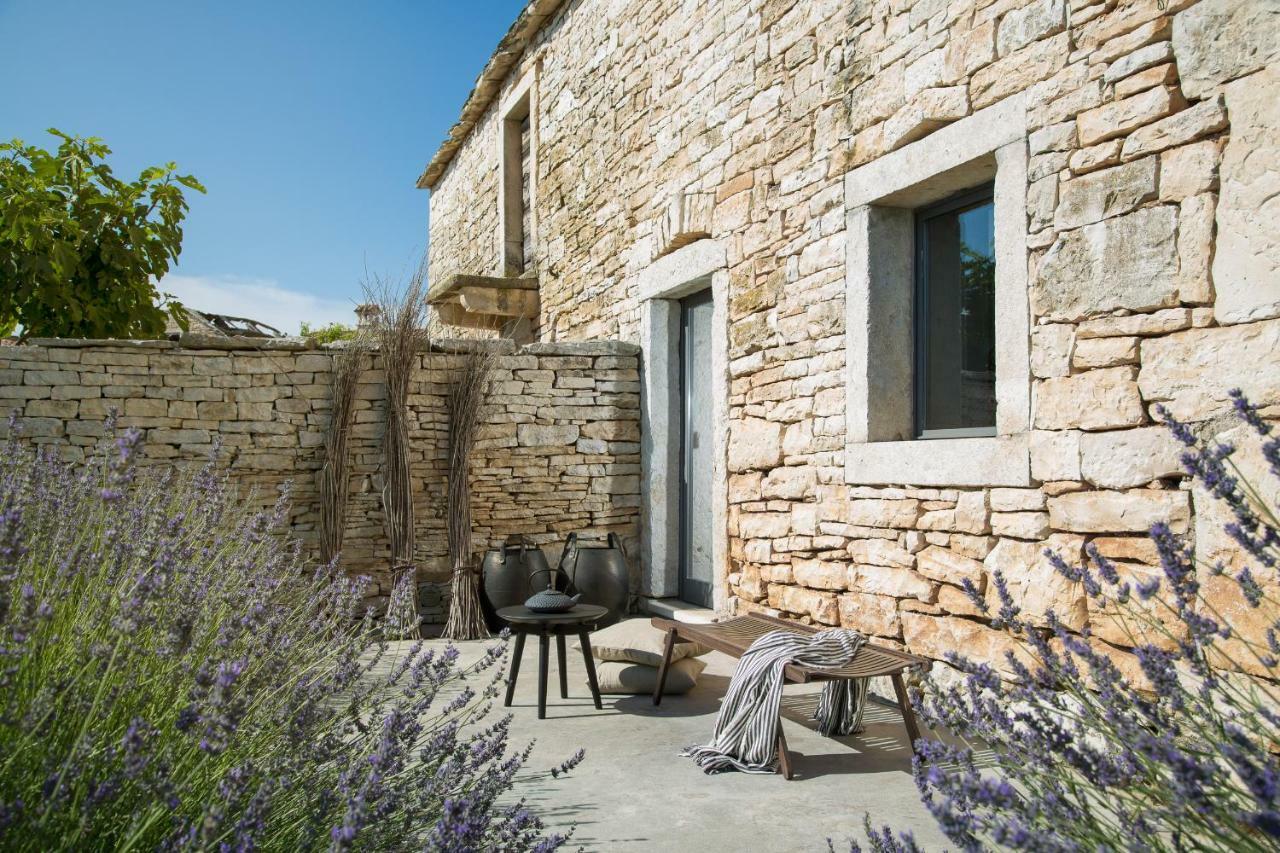 Br Villas By Rent Istria Radetići Buitenkant foto